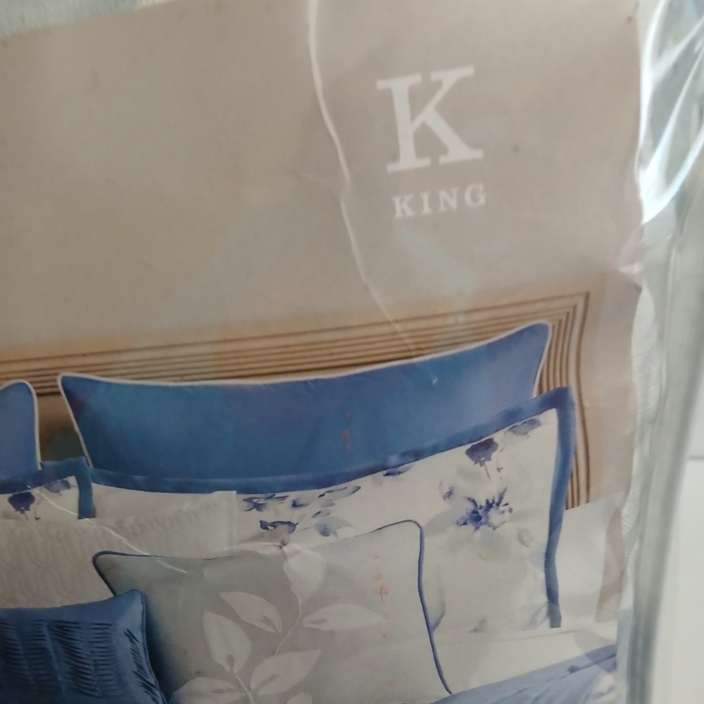 HOME EXPRESSIONS 10 PIECE BEDDING - Picture 12 of 16